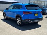 Certified 2023 Volkswagen Taos SE image 4