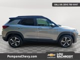 Used 2023 Chevrolet TrailBlazer RS image 2