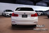 Used 2018 BMW 320i Sedan image 6
