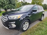 Used 2017 Ford Escape SE image 2