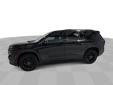 New 2025 Chevrolet Traverse LT image 4