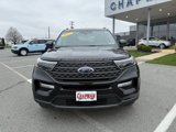 Used 2022 Ford Explorer XLT w/ Equipment Group 202A image 2