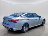 Used 2023 Nissan Altima 2.5 SV image 3