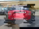 Used 2022 Ford Explorer XLT w/ Equipment Group 202A image 5