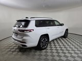 Used 2023 Jeep Grand Cherokee L Overland image 3