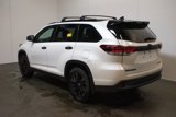 Used 2019 Toyota Highlander SE image 6