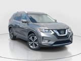 Used 2017 Nissan Rogue SL image 2