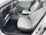 New 2026 Hyundai Kona SE image 6