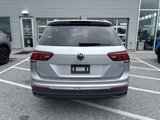 Used 2022 Volkswagen Tiguan SE w/ Panoramic Sunroof Package image 5