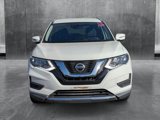 Used 2019 Nissan Rogue SV image 2
