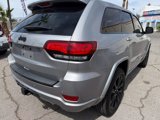 Used 2017 Jeep Grand Cherokee Altitude image 2