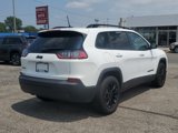 Used 2023 Jeep Cherokee Altitude Lux image 4