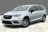 Certified 2024 Chrysler Pacifica Touring-L image 2