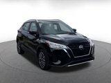 Used 2024 Nissan Kicks SV image 3