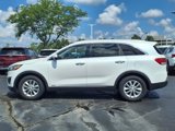 Used 2016 Kia Sorento LX image 3