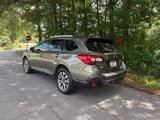 Used 2019 Subaru Outback 3.6R Touring image 3