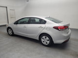 Used 2017 Kia Forte LX image 3