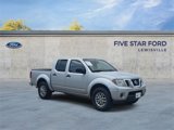 Used 2015 Nissan Frontier SV image 2