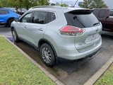 Used 2016 Nissan Rogue SV image 5
