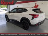 Used 2025 Chevrolet Trax LS w/ LS Convenience Package image 2