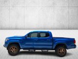 Used 2017 Toyota Tacoma TRD Sport image 2