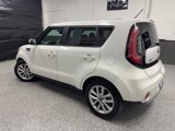 Used 2017 Kia Soul + image 3