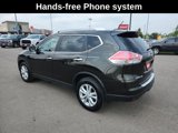 Used 2016 Nissan Rogue SV image 3