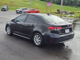 Used 2021 Toyota Corolla LE image 3