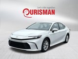 Used 2025 Toyota Camry LE image 5