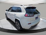 Used 2019 Jeep Cherokee Overland image 3