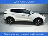 Used 2020 Kia Sportage LX image 3