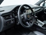 Certified 2024 Porsche Macan image 4