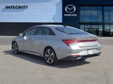Used 2022 Hyundai Elantra SEL w/ Convenience + Premium Package image 4