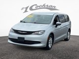 Used 2023 Chrysler Voyager LX image 3