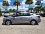 Used 2020 Hyundai Elantra SE w/ Cargo Package (C1) image 2