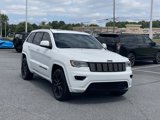 Used 2021 Jeep Grand Cherokee Laredo X image 2