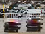 Used 2017 Jeep Renegade Limited image 2