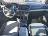 Used 2022 Volkswagen Taos SE w/ Panoramic Sunroof Package image 6
