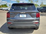 Used 2023 Kia Sorento LX image 5
