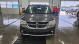 Used 2019 Dodge Grand Caravan SXT image 2