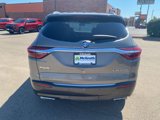 Used 2018 Buick Enclave Essence image 4