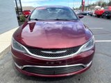 Used 2015 Chrysler 200 Limited w/ Convenience Group image 3
