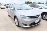 Used 2017 Chrysler Pacifica Touring-L w/ Tire & Wheel Group image 2