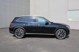 New 2025 Mercedes-Benz GLC 350e 4MATIC image 3
