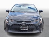Used 2022 Toyota Corolla LE image 2