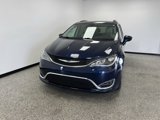 Used 2018 Chrysler Pacifica Touring-L image 3