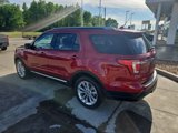 Used 2018 Ford Explorer XLT w/ Equipment Group 202A image 3