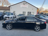 Used 2014 Toyota Camry SE image 2