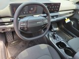 New 2025 Kia K4 LX image 2
