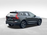 Used 2019 Volvo XC60 T6 Momentum w/ Multimedia Package image 5